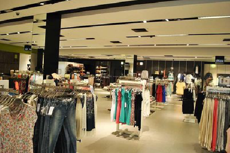 理县商场里的店面怎么装修？