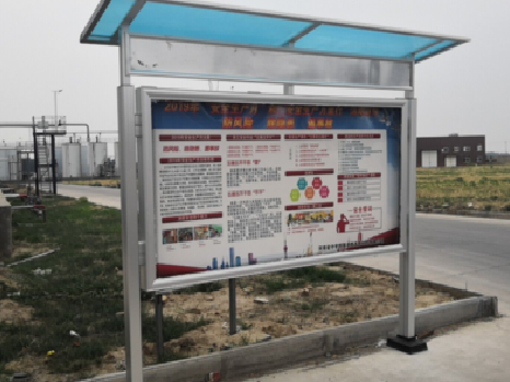 理县宣传栏制作要注意哪些细节？